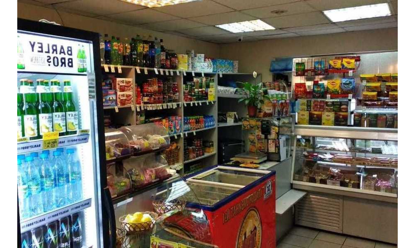 Магазин продуктов рядом с метро / долгосрочная аренда