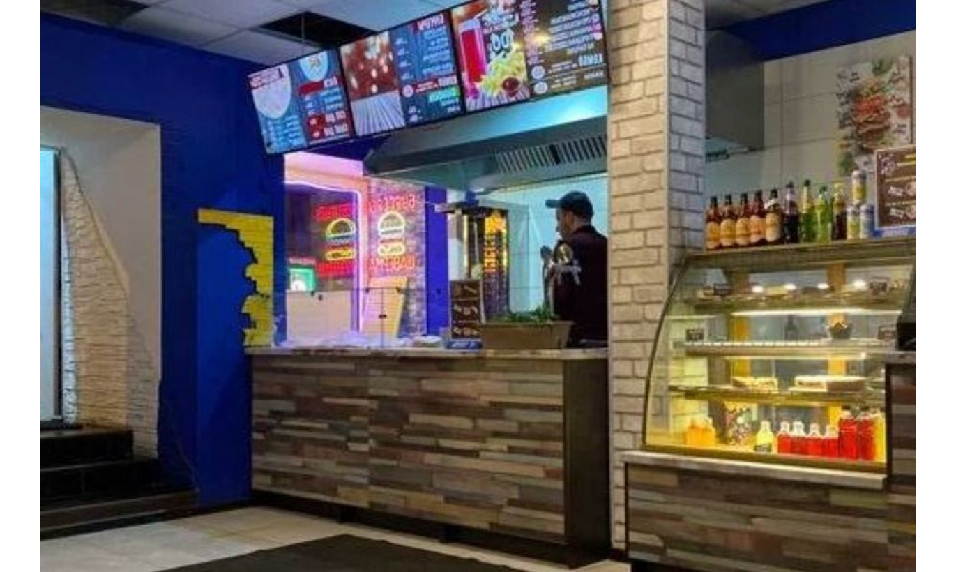 Стрит фуд кафе на севере города / Подтвержденный доход