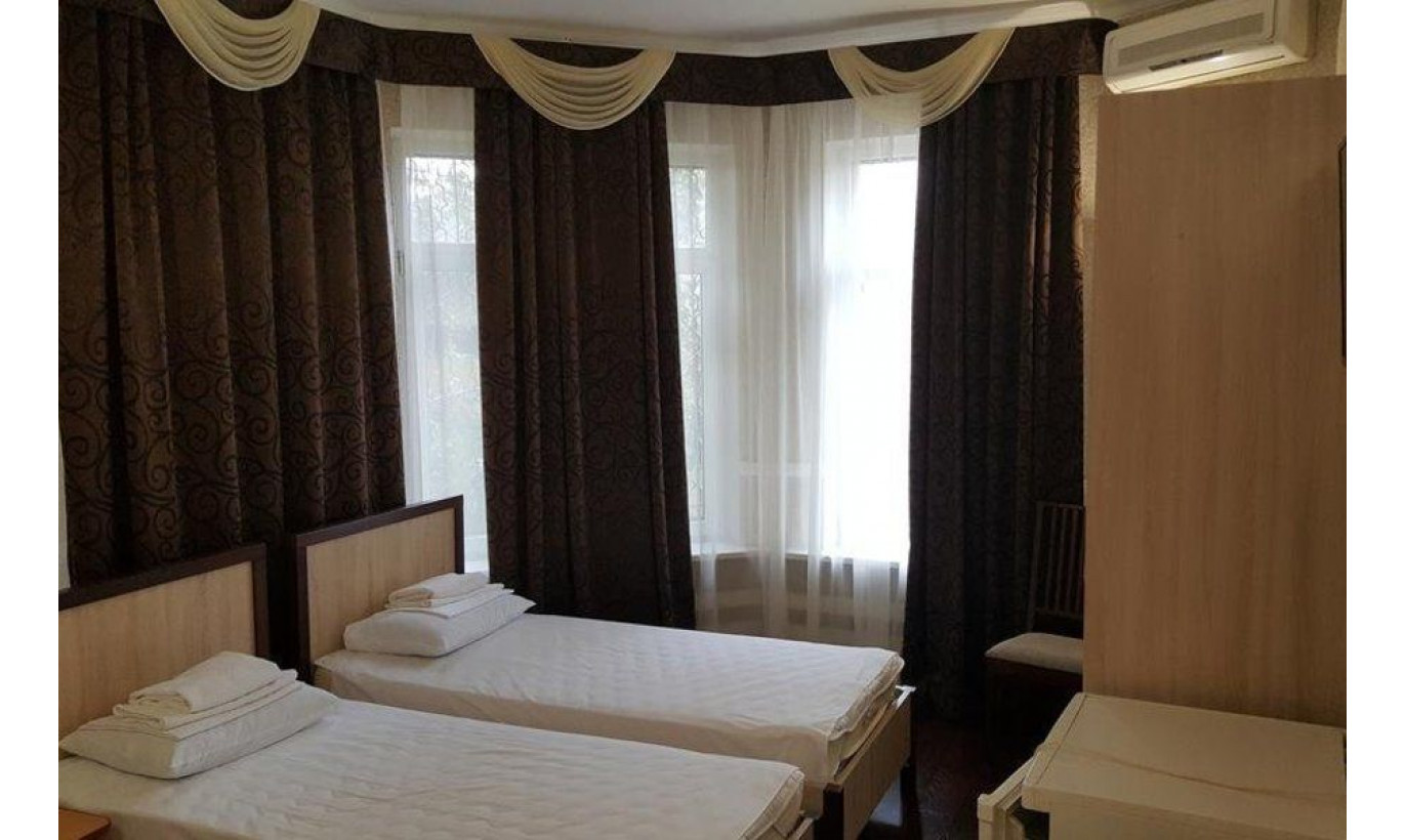 Продается мини отель в центре города в жилом фонде