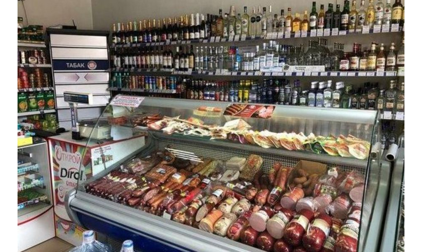 Продуктовый магазин на севере города