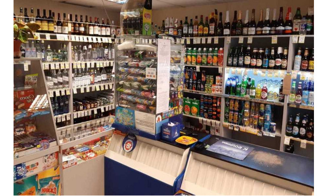 Магазин продуктов рядом с метро / долгосрочная аренда