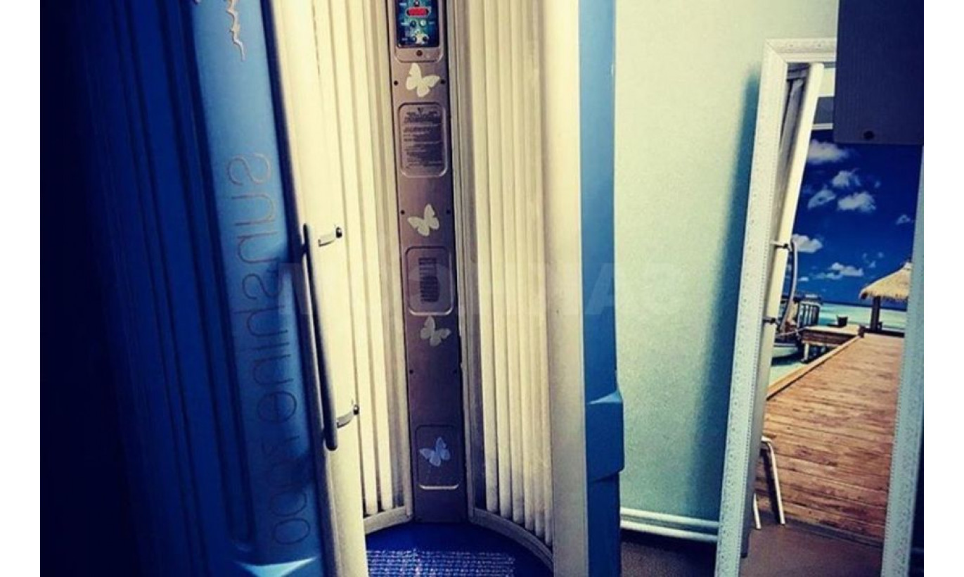 Студия загара с большой базой клиентов в густонаселенном районе